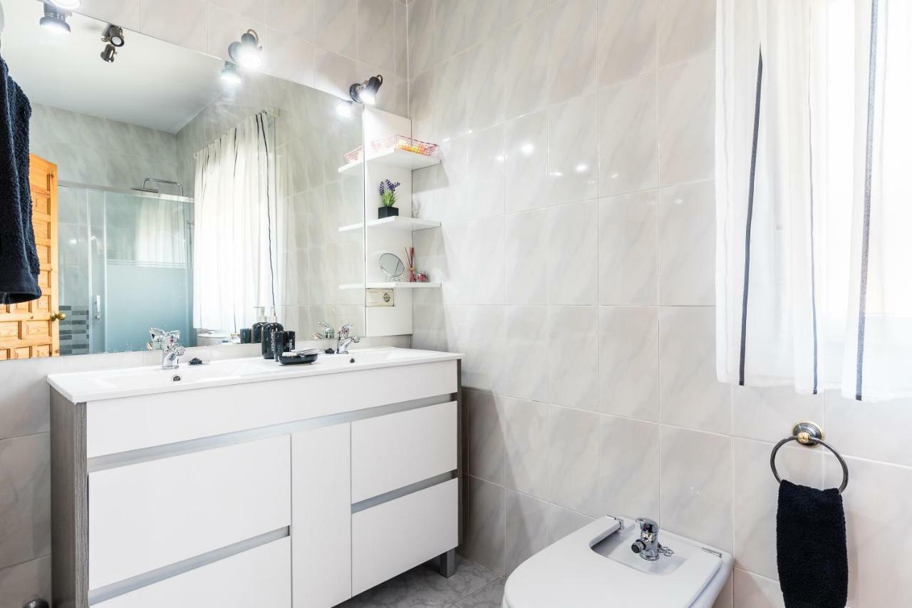 Apartamentos Turisticos Turistoledo Bilik gambar
