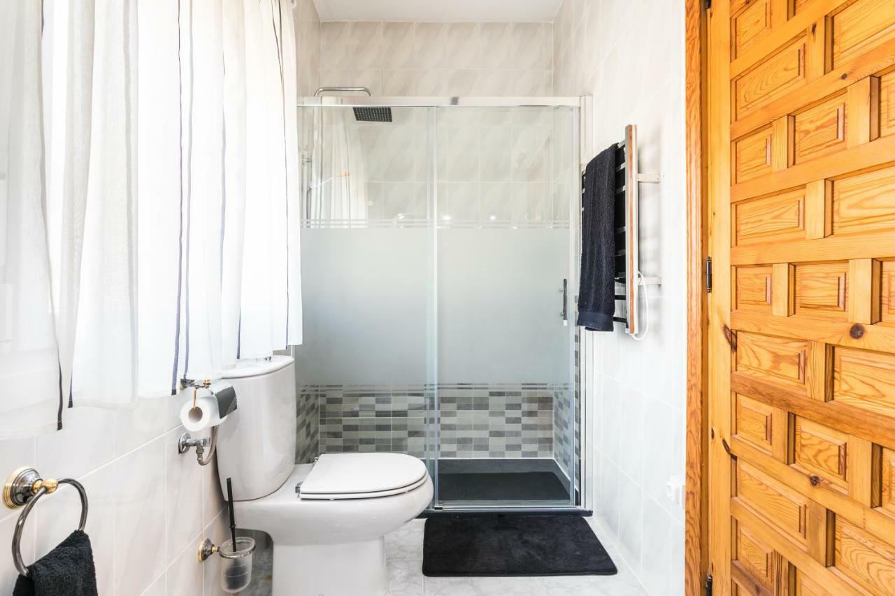 Apartamentos Turisticos Turistoledo Bilik gambar